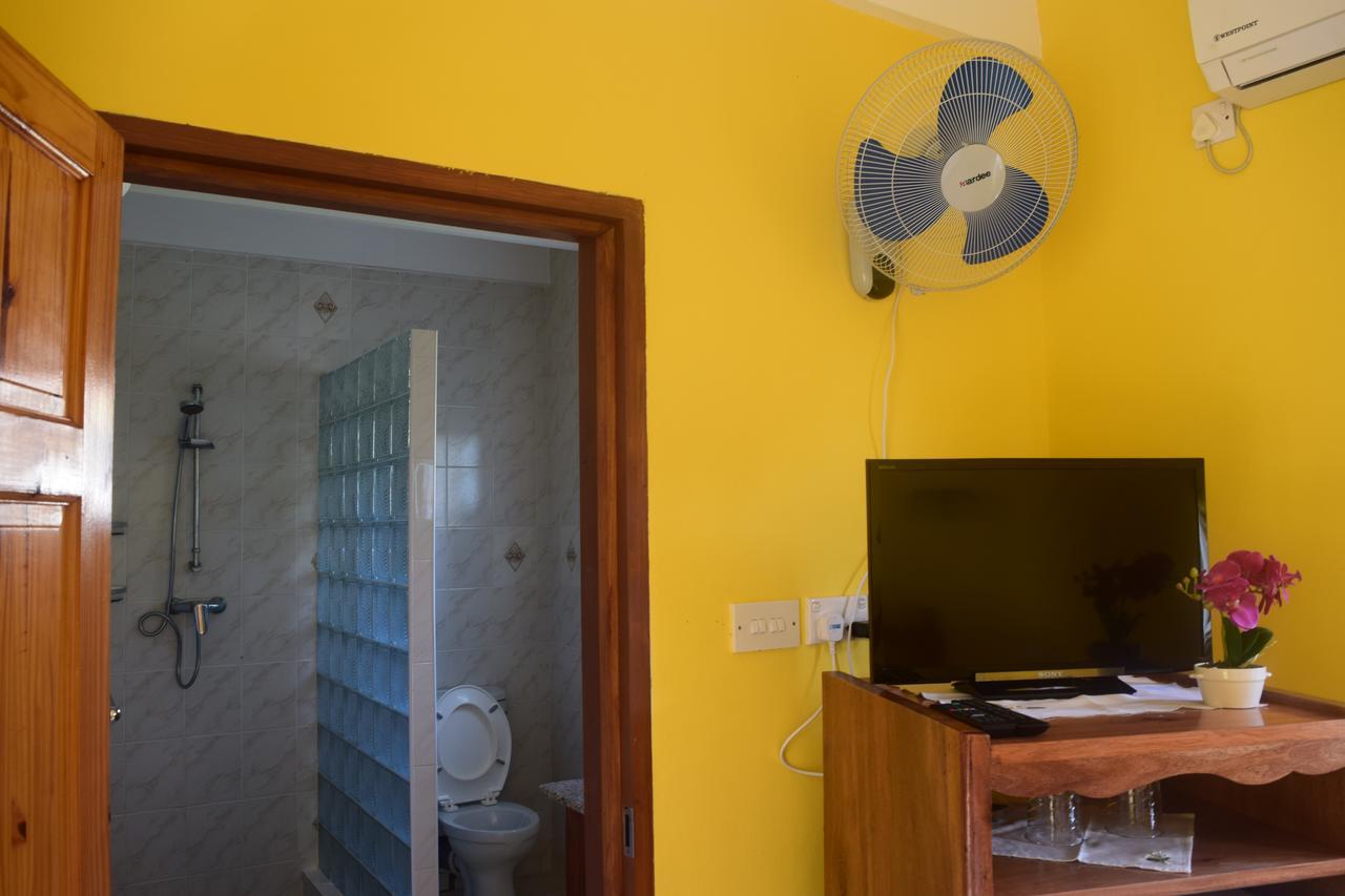 Pension Citadelle Диг Екстериор снимка